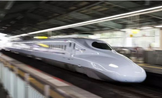 eju补习班：日本新干线“快”到乘客没上车就开走了