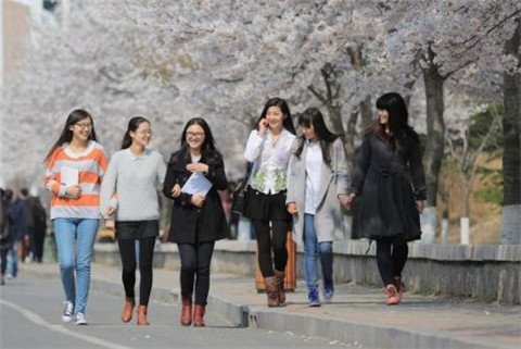 eju培训班：日本拟降低居留门槛 帮助外国留学生创业